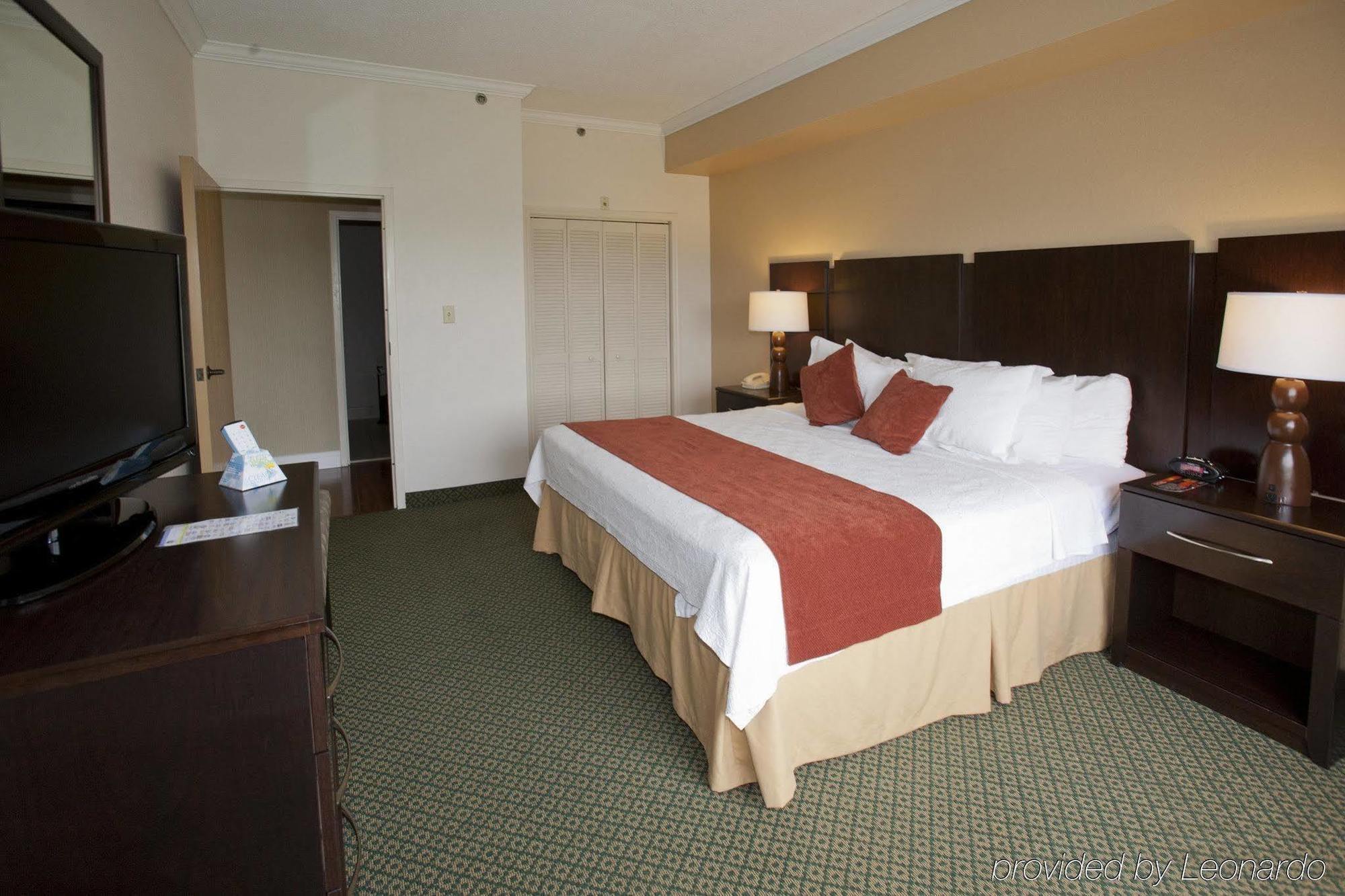 Best Western Plus Ambassador Suites Venice Gardens Rum bild