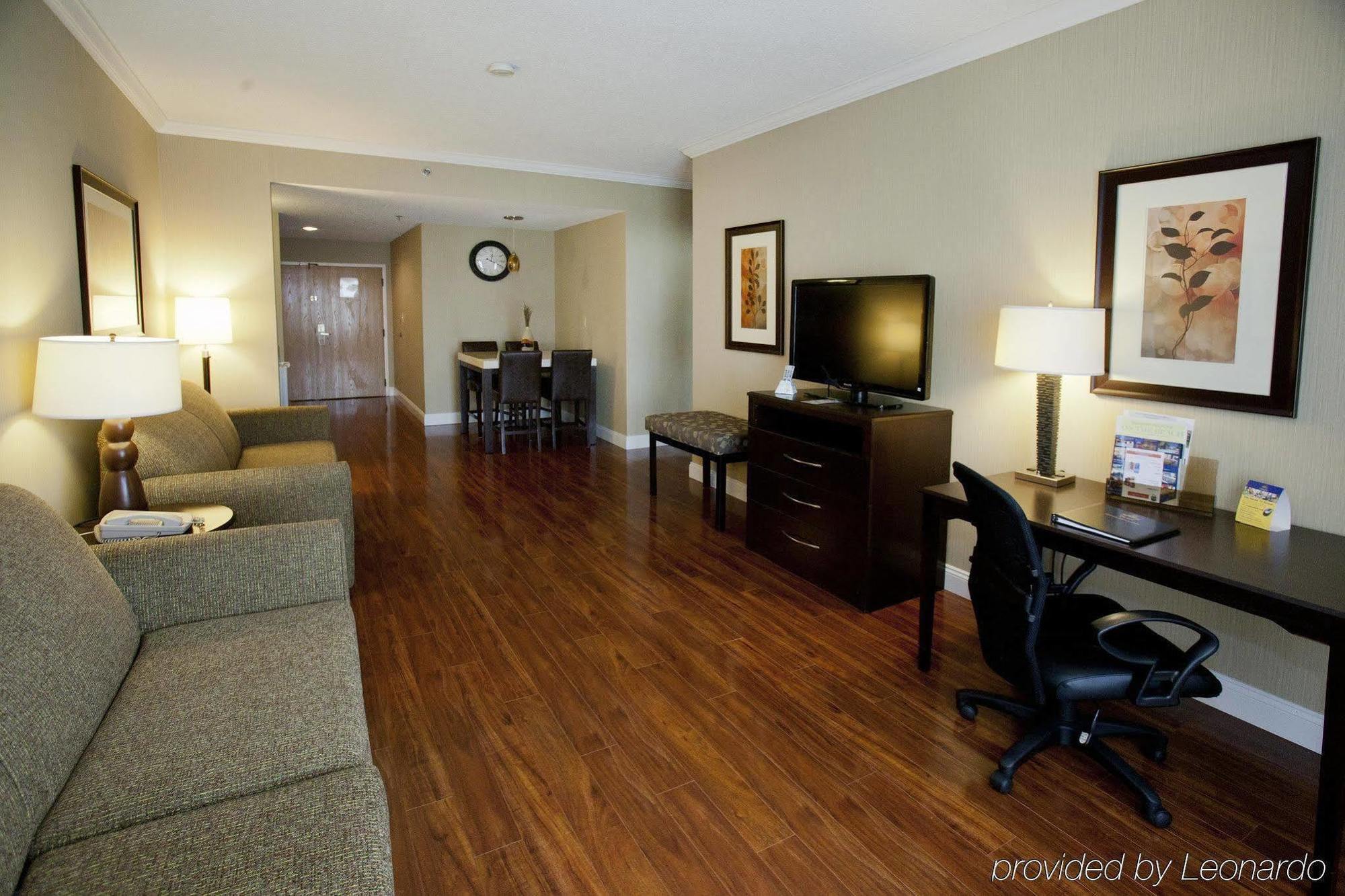 Best Western Plus Ambassador Suites Venice Gardens Rum bild